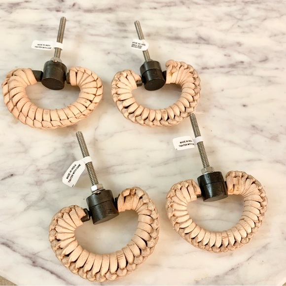 ANTHROPOLOGIE Set of 4 Megan Leather Drawer Pulls Knobs - Picture 4 of 8